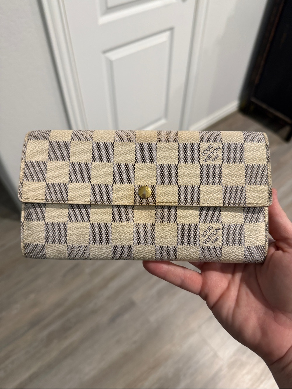 Louis Vuitton Damier Azur Sarah Wallet